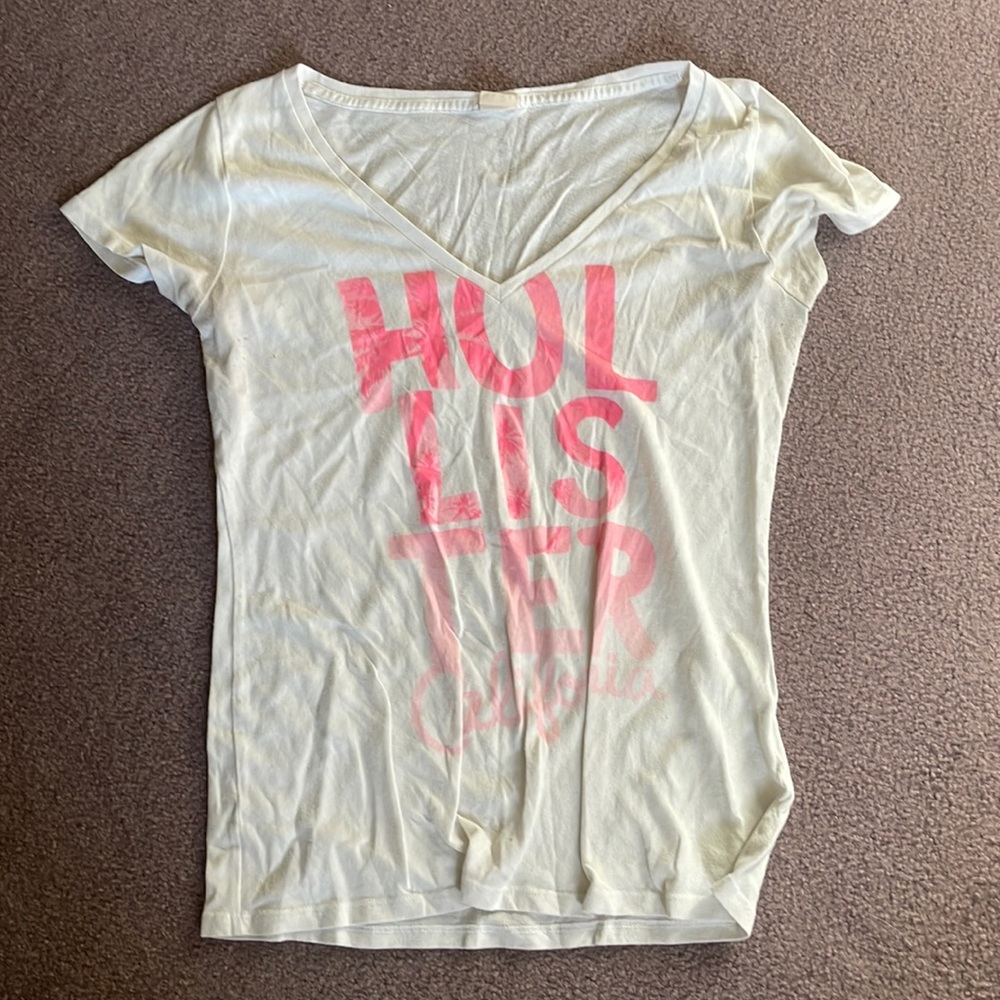 White Hollister shirt with pink lettering